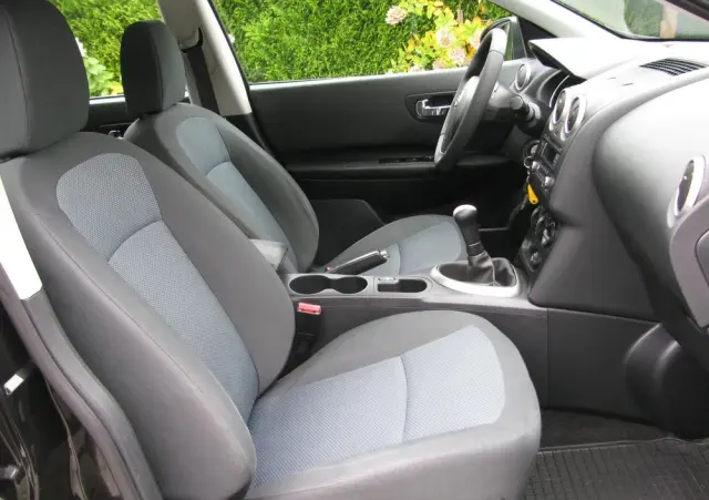 NISSAN Qashqai 1.6 Visia