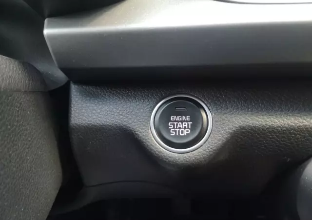 KIA Rio 1.0 T-GDI MHEV L Business Line