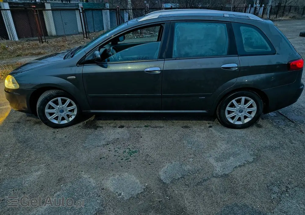 FIAT Croma 1.8 16V Active