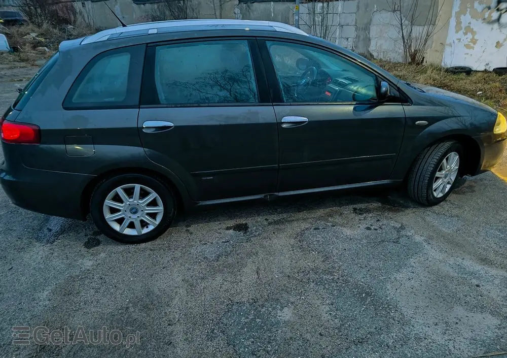 FIAT Croma 1.8 16V Active