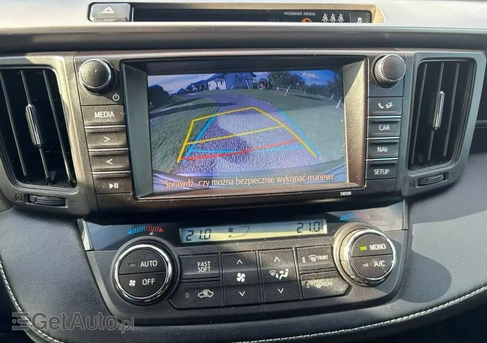 TOYOTA RAV4 2.0 Active 4x4