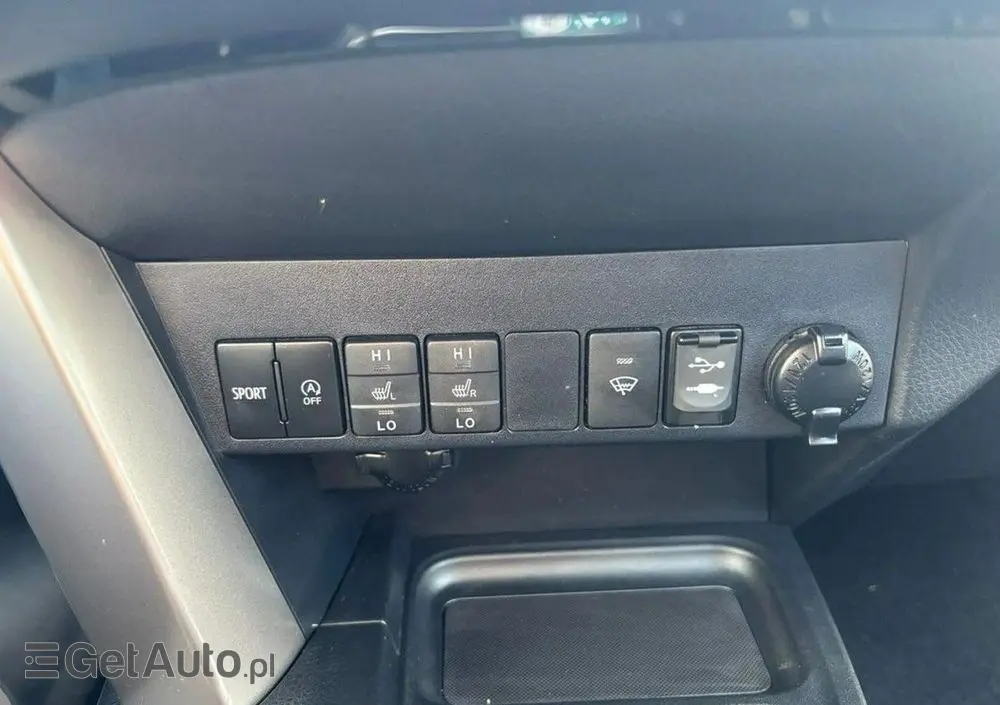 TOYOTA RAV4 2.0 Active 4x4