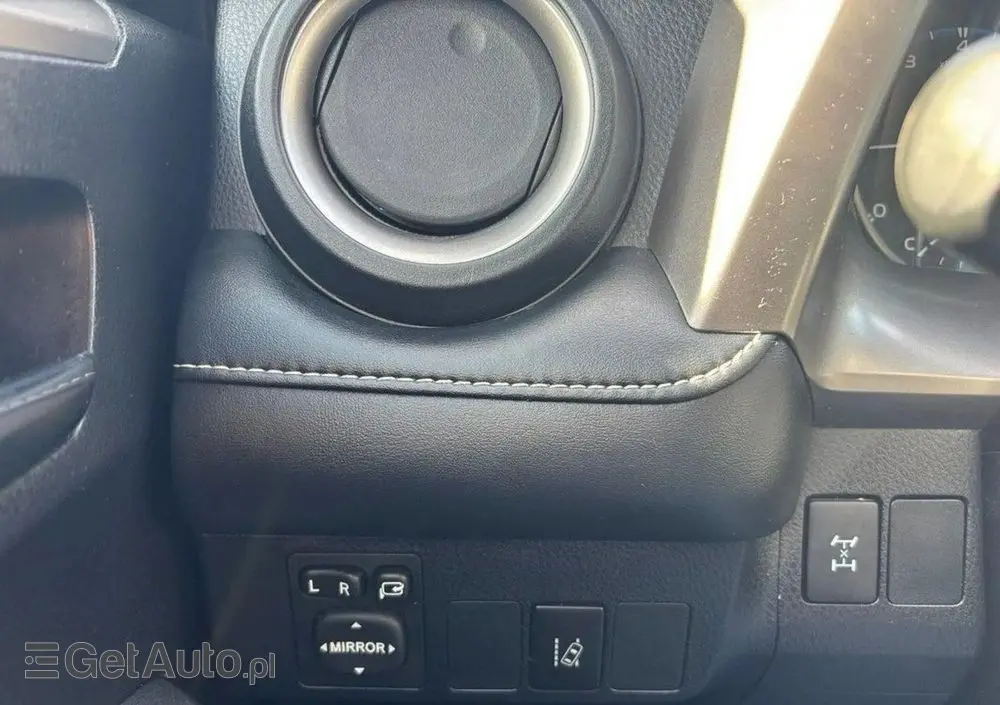 TOYOTA RAV4 2.0 Active 4x4