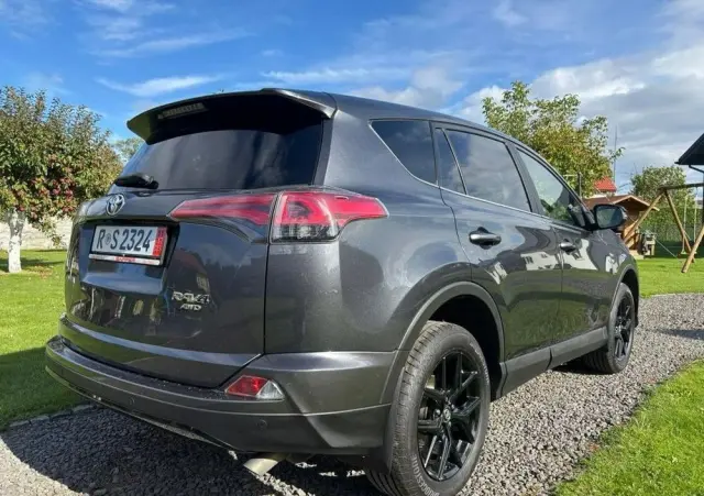 TOYOTA RAV4 2.0 Active 4x4