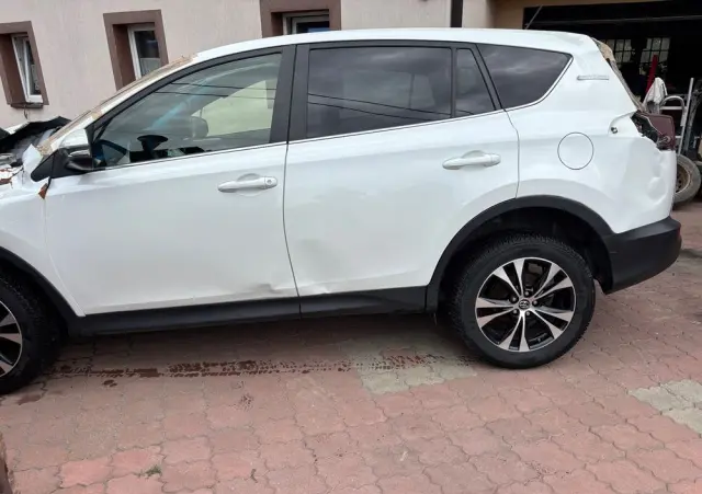 TOYOTA RAV4 2.0 D-4D 4x2 Start-Stop Comfort