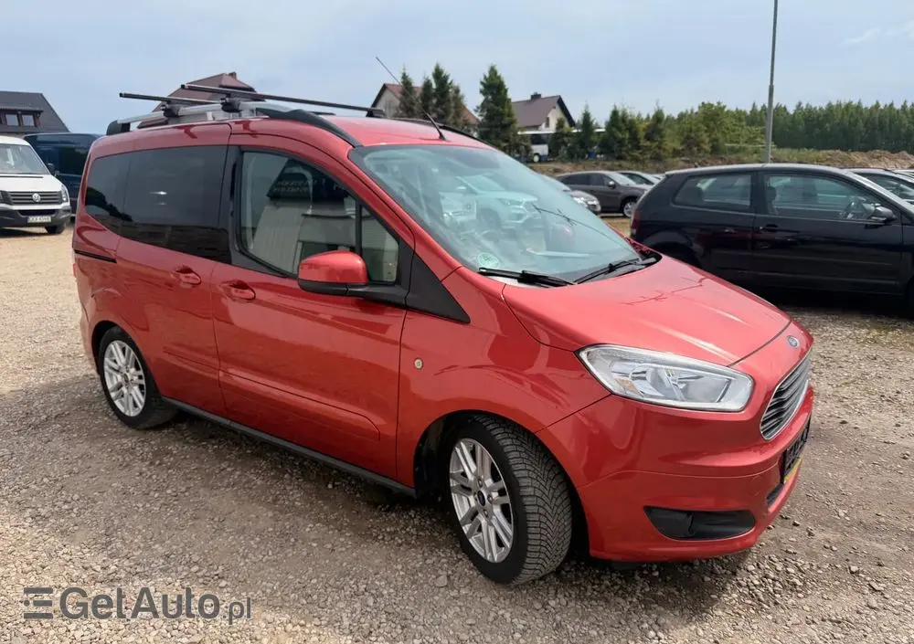 FORD Tourneo Courier 1.0 EcoBoost Ambiente