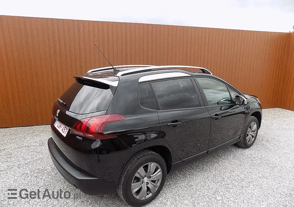 PEUGEOT 2008 PureTech 82 Style