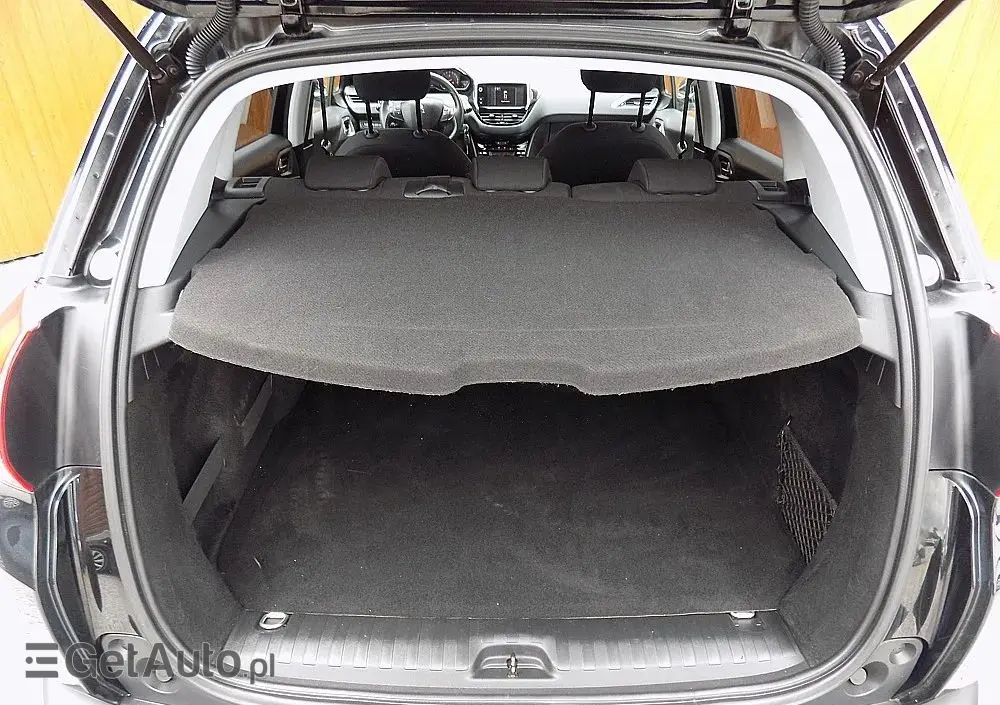 PEUGEOT 2008 PureTech 82 Style