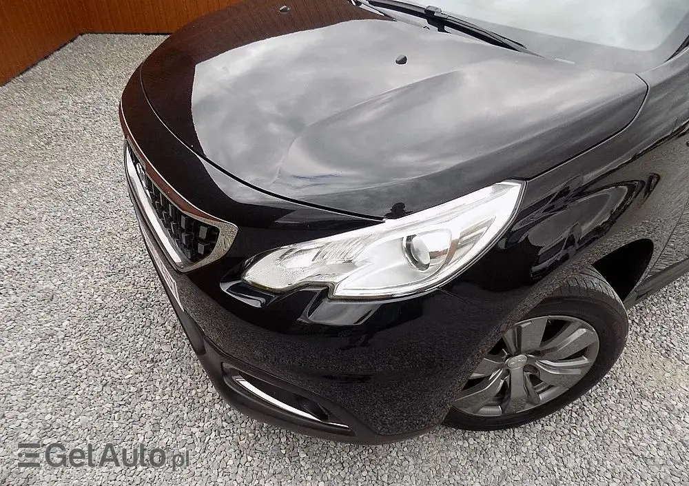 PEUGEOT 2008 PureTech 82 Style