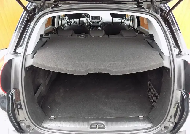 PEUGEOT 2008 PureTech 82 Style