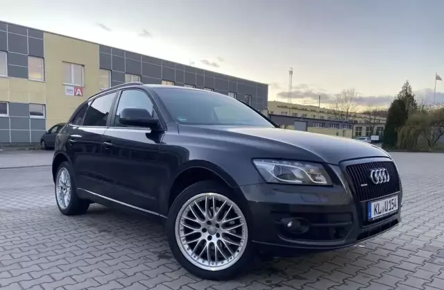 AUDI Q5 