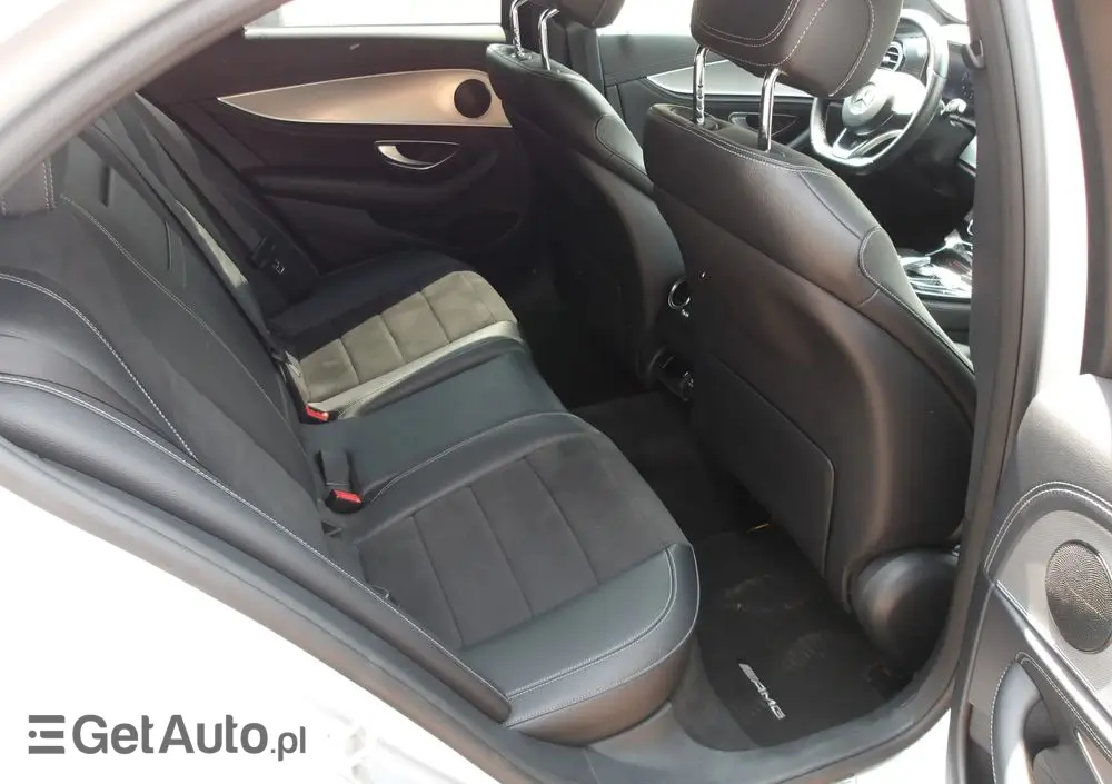 MERCEDES-BENZ Klasa E 220 d 9G-TRONIC AMG Line