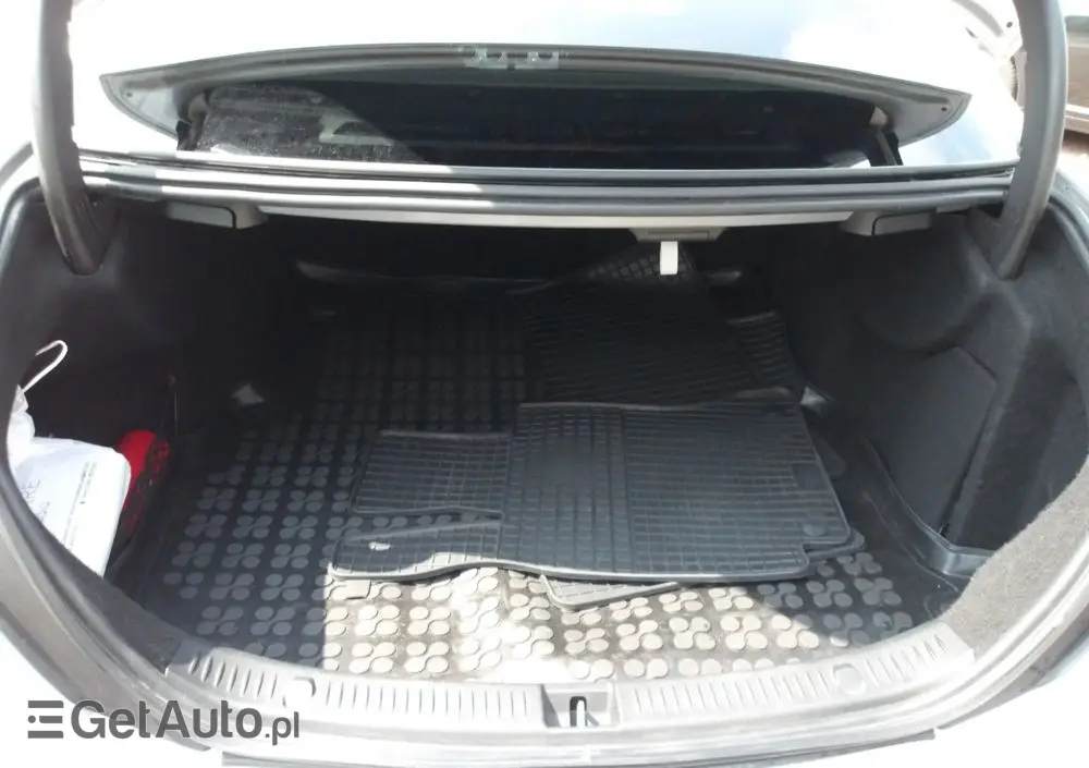 MERCEDES-BENZ Klasa E 220 d 9G-TRONIC AMG Line