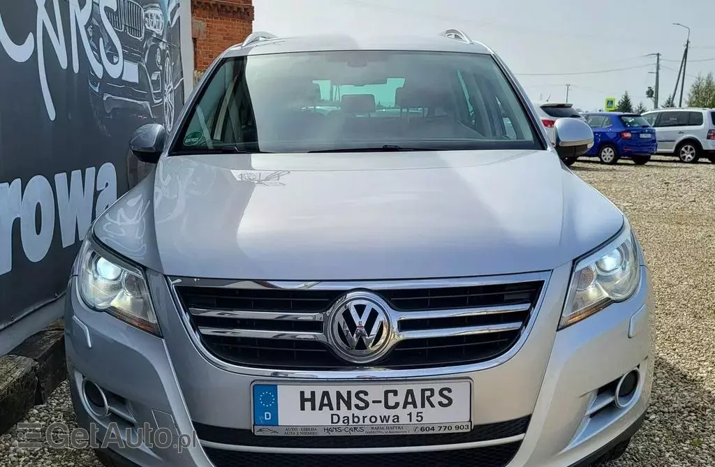 VOLKSWAGEN Tiguan 