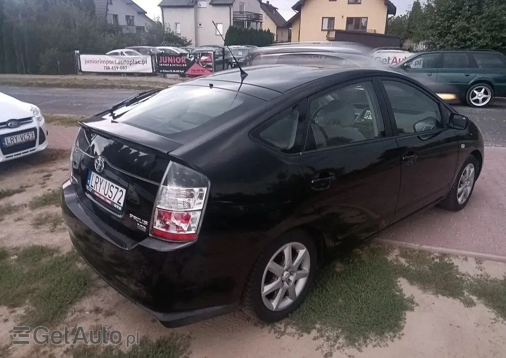 TOYOTA Prius 1.5 VVT-i Prestige