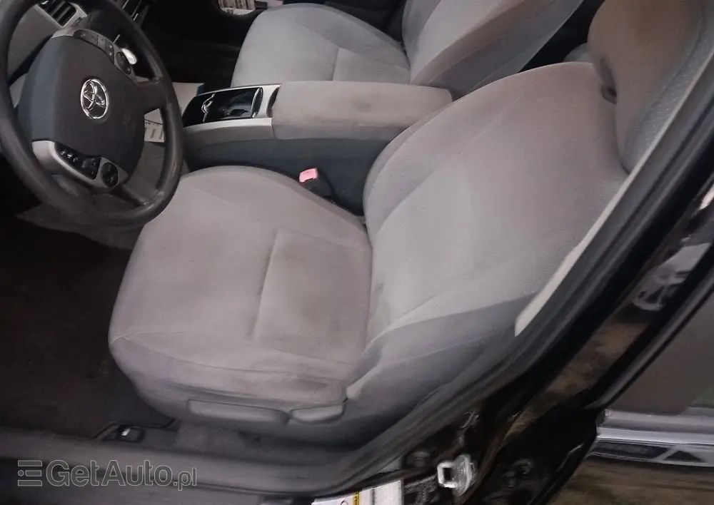 TOYOTA Prius 1.5 VVT-i Prestige