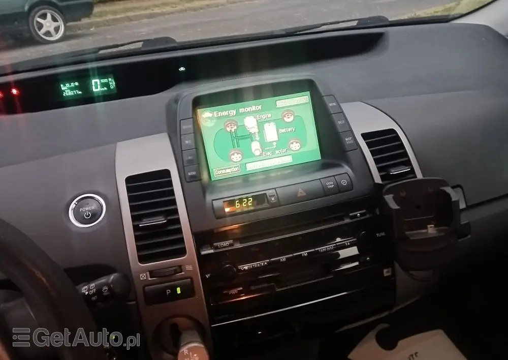 TOYOTA Prius 1.5 VVT-i Prestige