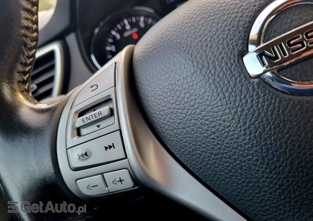 NISSAN Qashqai 1.2 DIG-T Visia