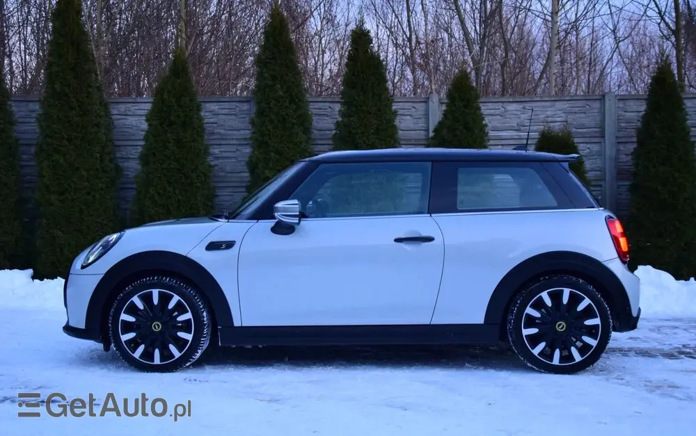 MINI Cooper SE Electric Trim