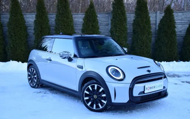 MINI Cooper SE Electric Trim