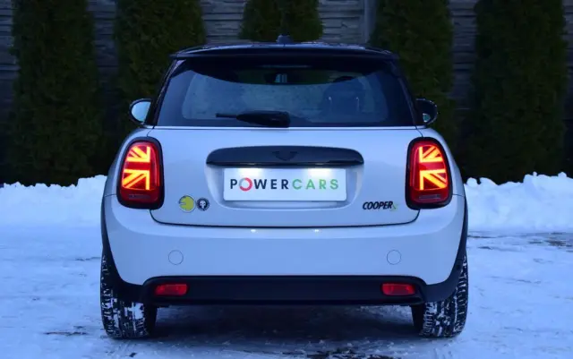 MINI Cooper SE Electric Trim