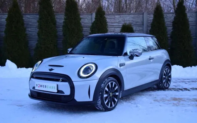 MINI Cooper SE Electric Trim