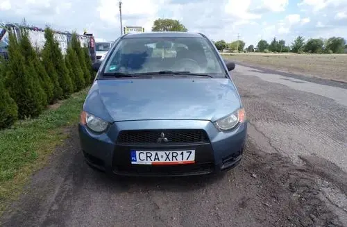 MITSUBISHI Colt 