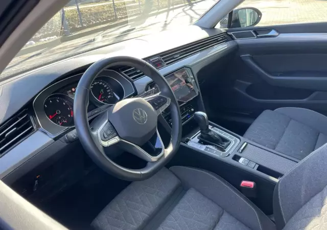 VOLKSWAGEN Passat Variant 1.5 TSI OPF DSG Business