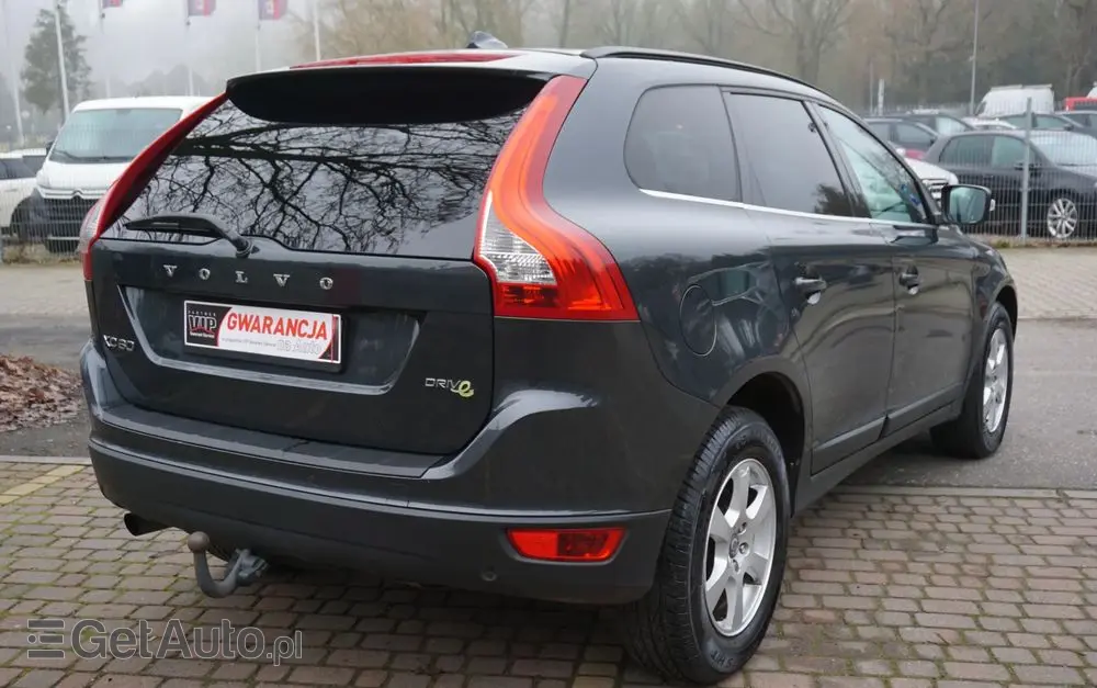 VOLVO XC 60 D4 Momentum