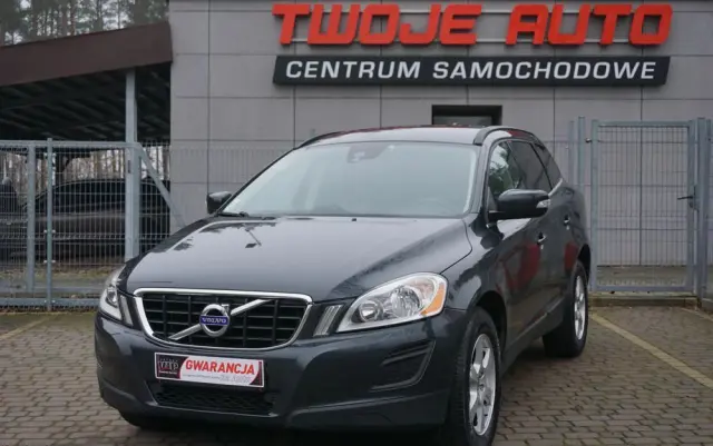 VOLVO XC 60 D4 Momentum