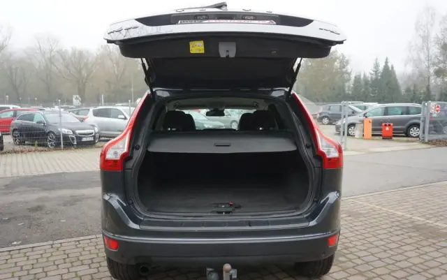 VOLVO XC 60 D4 Momentum