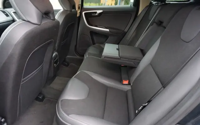 VOLVO XC 60 D4 Momentum