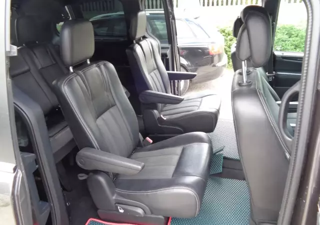 CHRYSLER Town & Country 3.6 Limited