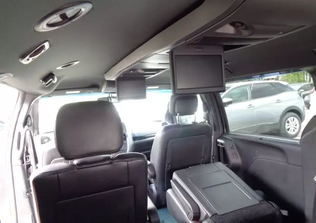 CHRYSLER Town & Country 3.6 Limited