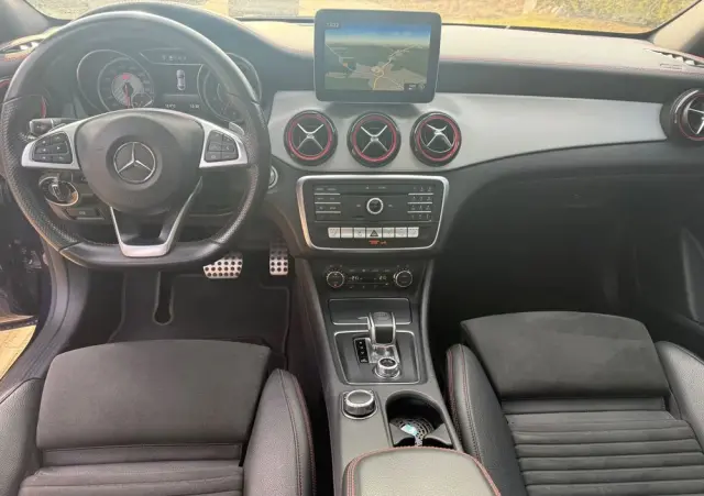 MERCEDES-BENZ CLA AMG 45 4Matic AMG Speedshift DCT 7G AMG Night Edition