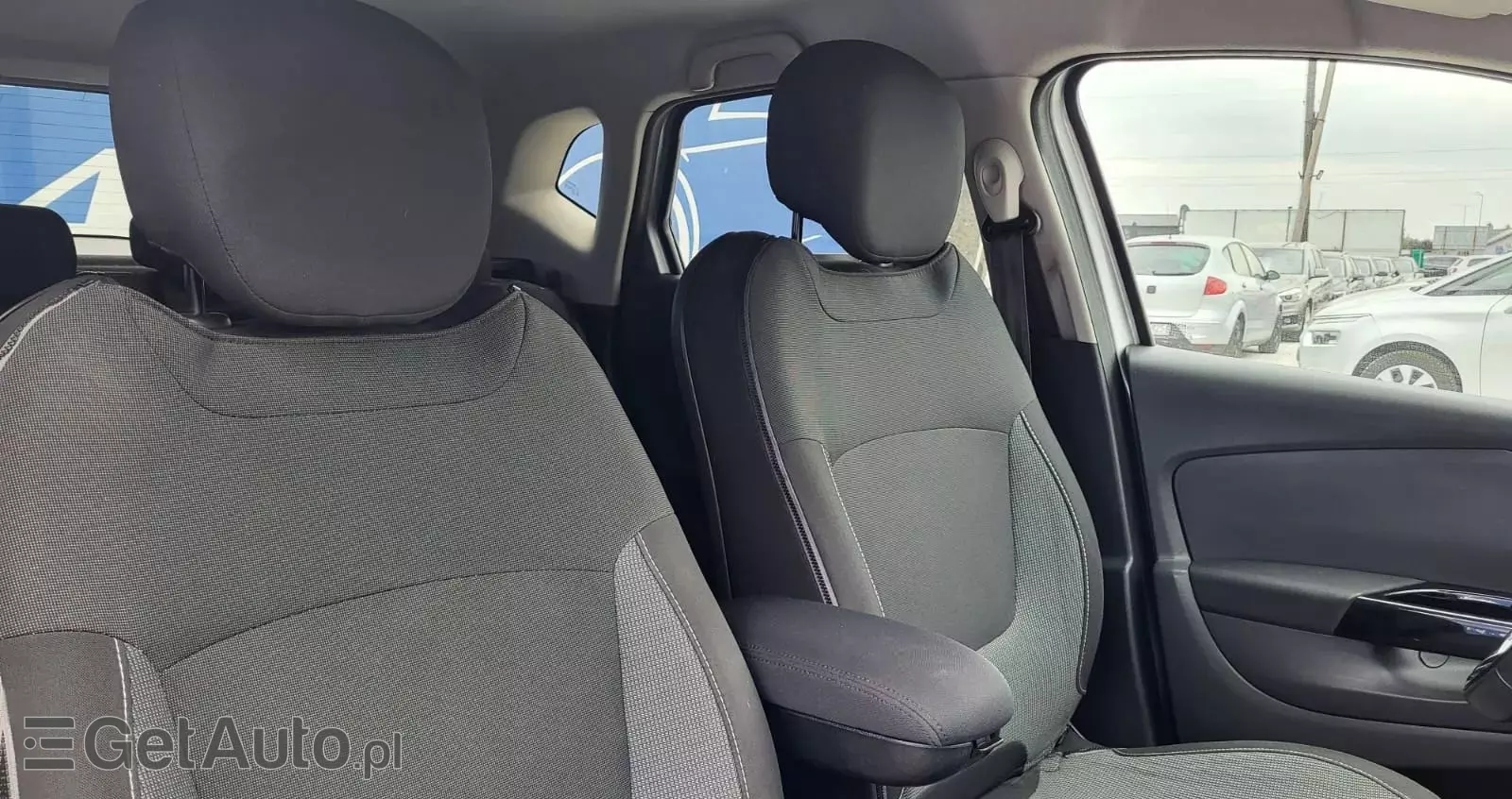 RENAULT Captur 1.2 TCe Intens EDC