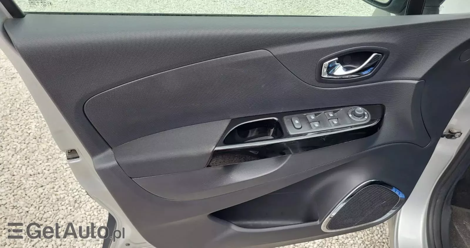 RENAULT Captur 1.2 TCe Intens EDC