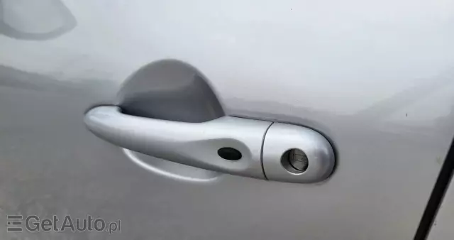 RENAULT Captur 1.2 TCe Intens EDC