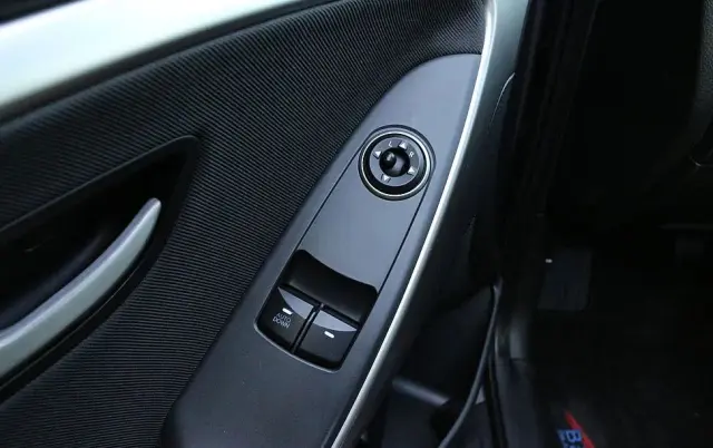 HYUNDAI I30 1.4 Classic