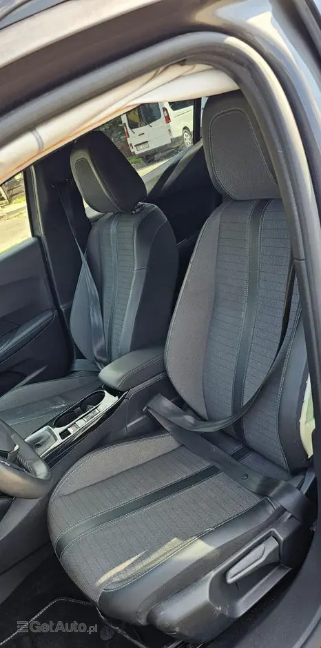 PEUGEOT 2008 PureTech 100 Stop&Start Allure