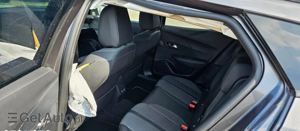 PEUGEOT 2008 PureTech 100 Stop&Start Allure