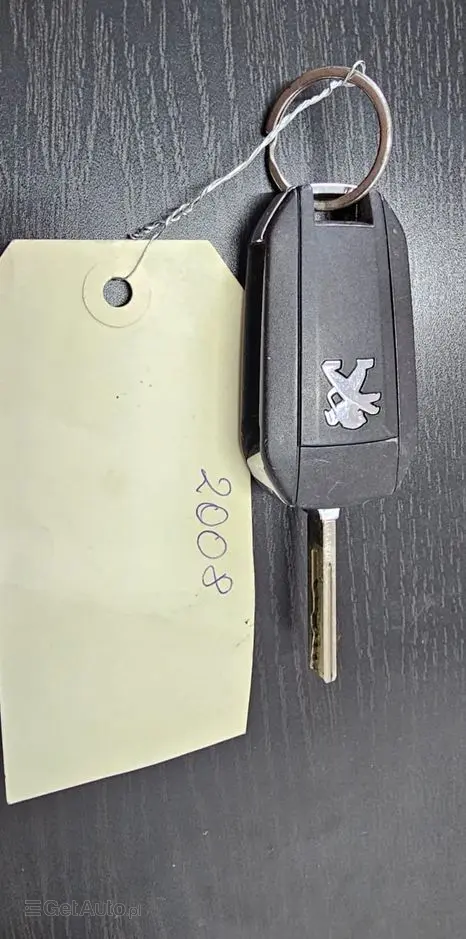 PEUGEOT 2008 PureTech 100 Stop&Start Allure