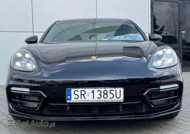 PORSCHE Panamera 4 e-Hybrid Sport Turismo 10 Years Edition