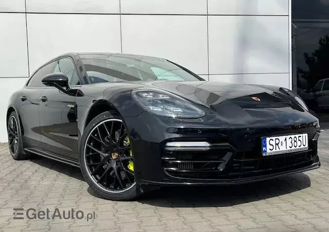 PORSCHE Panamera 4 e-Hybrid Sport Turismo 10 Years Edition