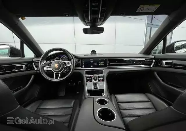 PORSCHE Panamera 4 e-Hybrid Sport Turismo 10 Years Edition