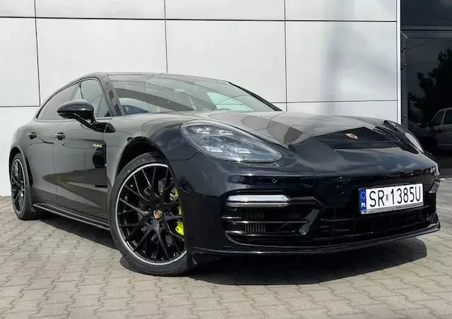 PORSCHE Panamera 4 e-Hybrid Sport Turismo 10 Years Edition