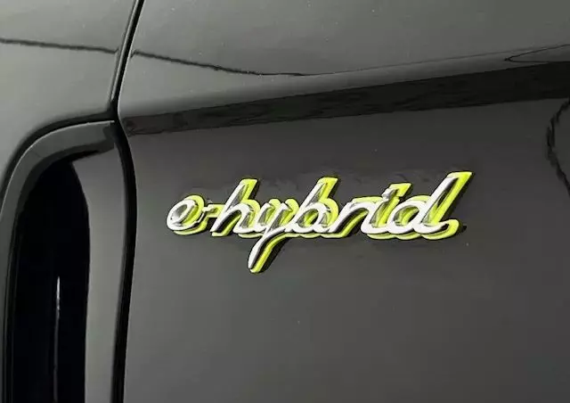 PORSCHE Panamera 4 e-Hybrid Sport Turismo 10 Years Edition