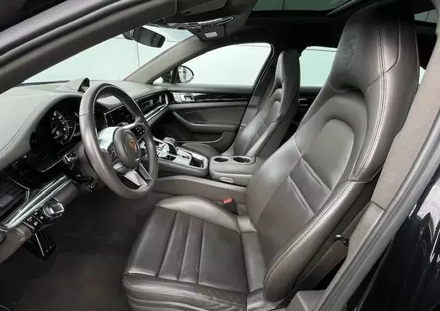 PORSCHE Panamera 4 e-Hybrid Sport Turismo 10 Years Edition