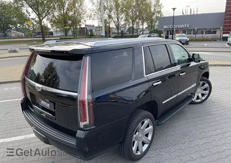 CADILLAC Escalade 