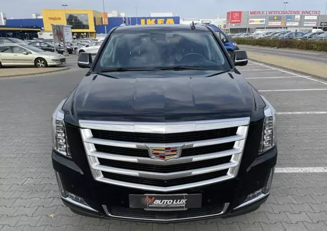 CADILLAC Escalade 